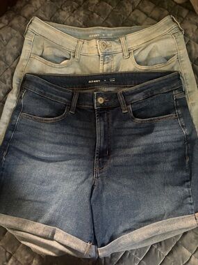 Old Navy Women’s Denim Shorts x 2 - Light Blue & Medium Blue